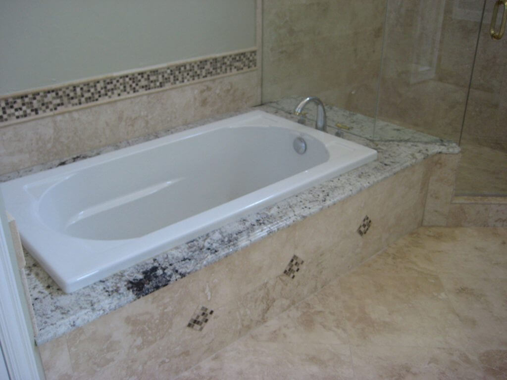 tub recessed in master bath