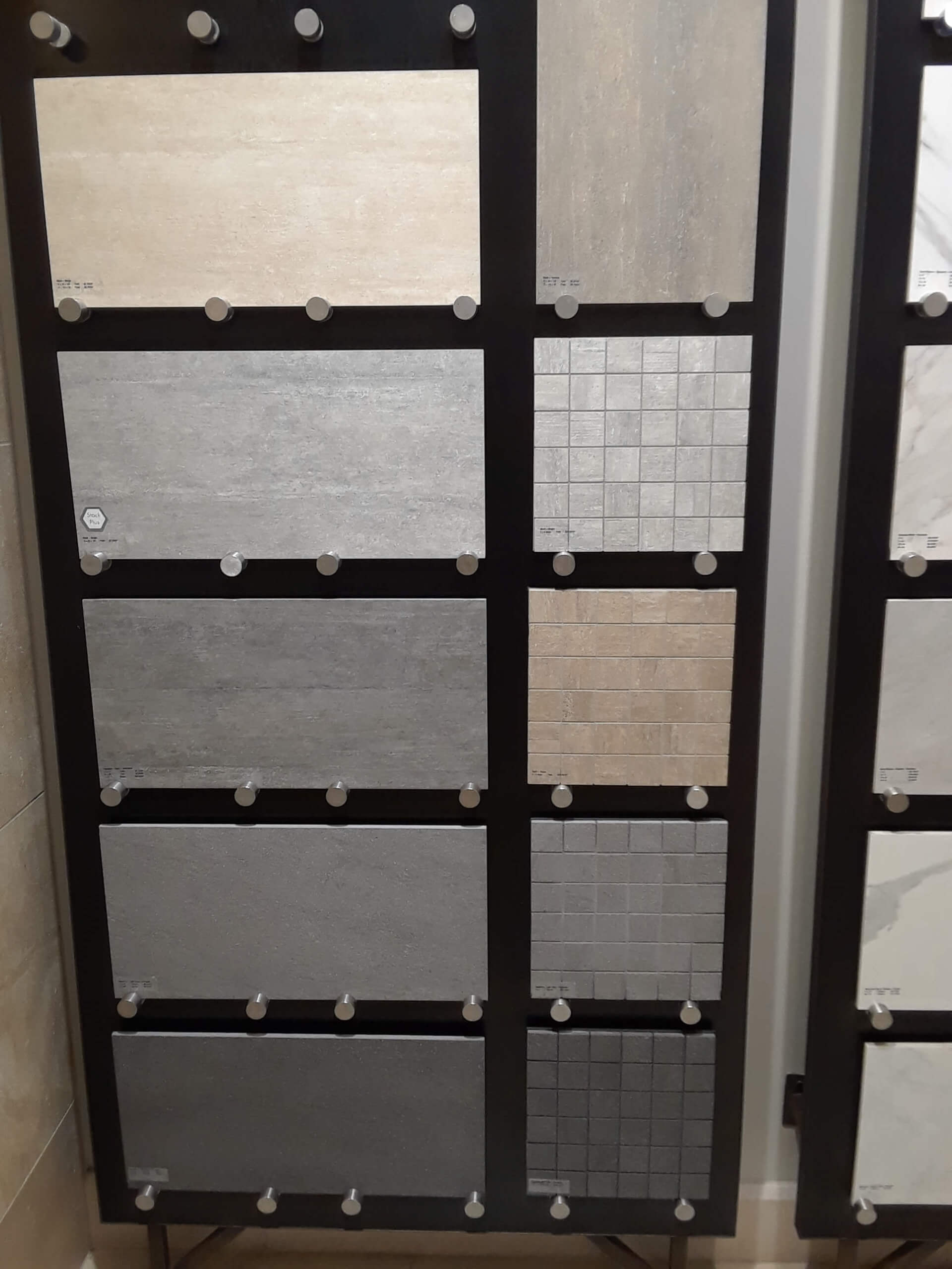 Best Tile For Shower Floor Walls, What Size Tile Is Recommended For A Shower Floor